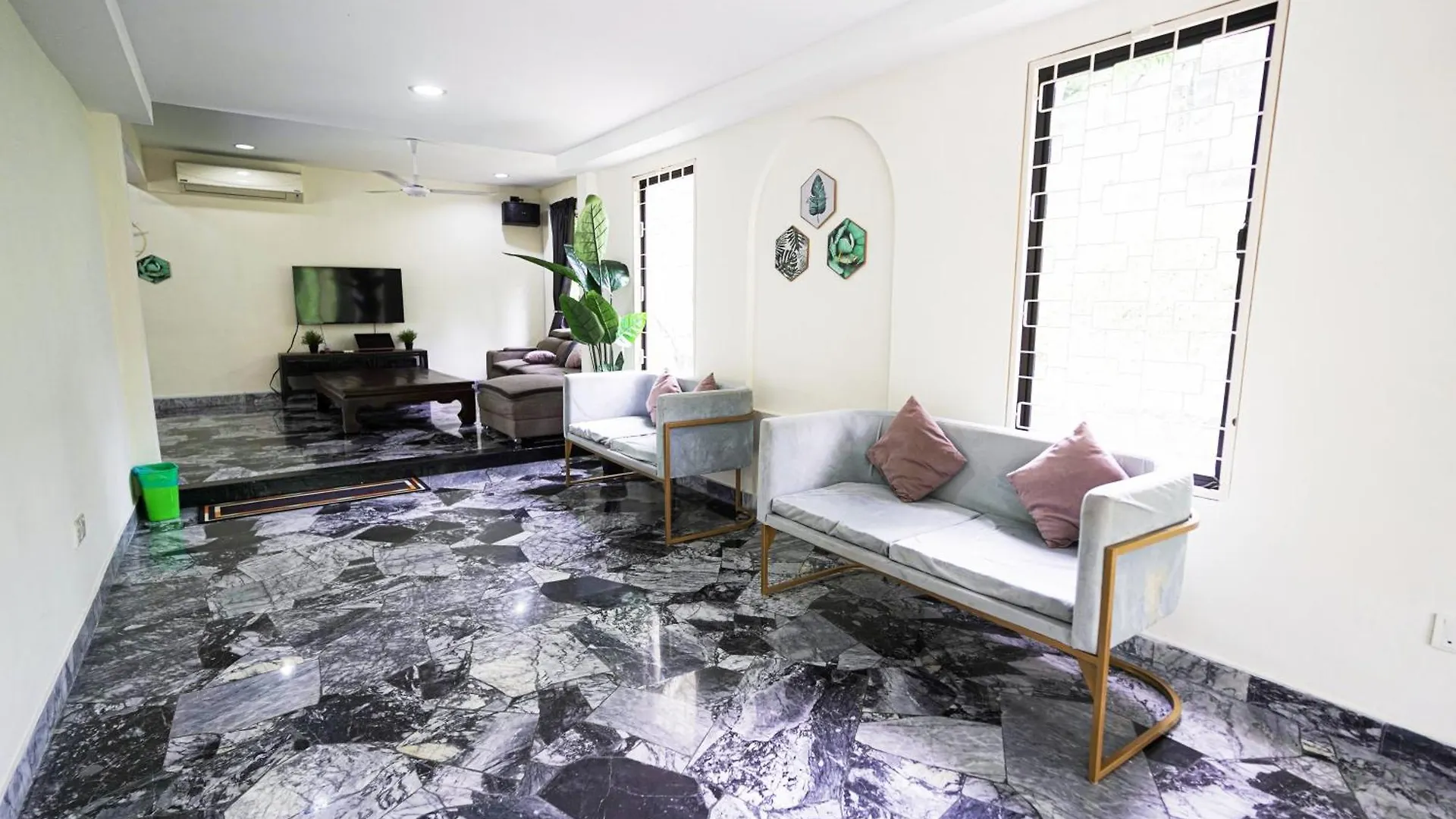 30 Pax Oug Bungalow With Swimming Pool Villa Kuala Lumpur Malesia